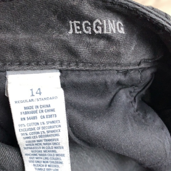 American Eagle 🦅 Jegging Jeans with distressed front. 14 Regular - Picture 10 of 11